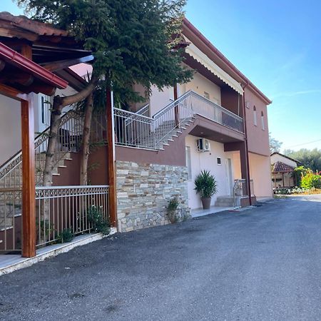 Voras Apartments Loutraki  Bagian luar foto