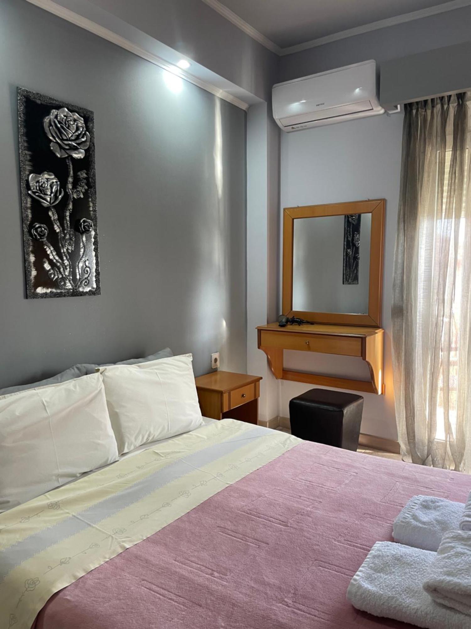 Voras Apartments Loutraki  Bagian luar foto